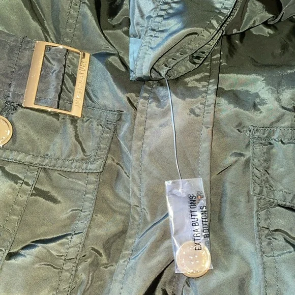 NWOT Women's Green Jones New York Jacket with buckle.  Size Medium. - Picture 5 of 7